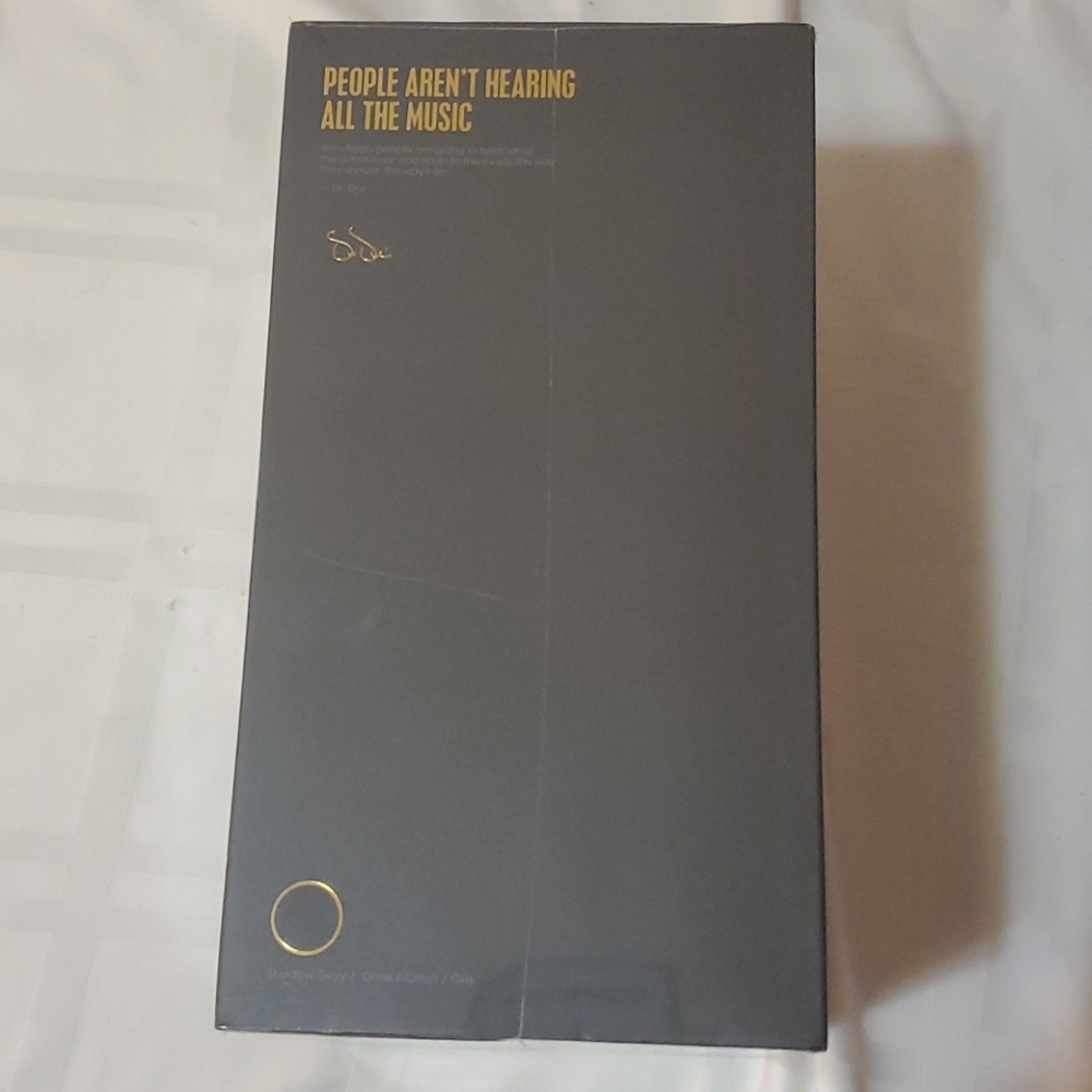 Beats - Picture 2 of 3